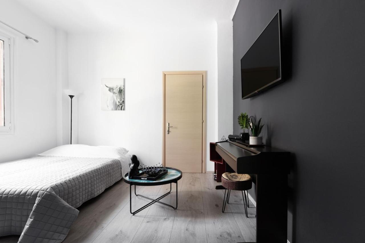 Apartment In The Heart Of The City Солун Екстериор снимка