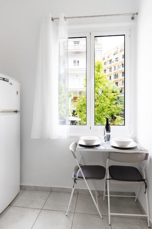Apartment In The Heart Of The City Солун Екстериор снимка